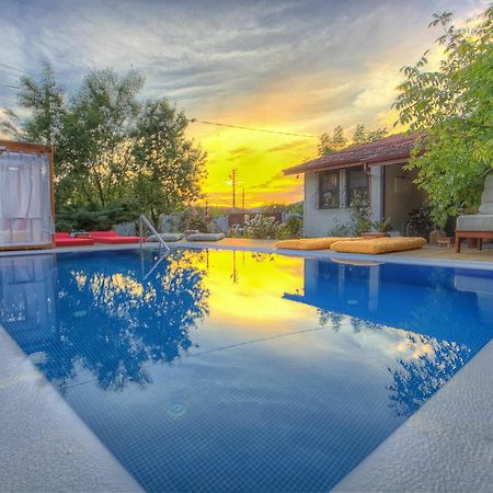 Ephesus Lodge Киразлы Экстерьер фото