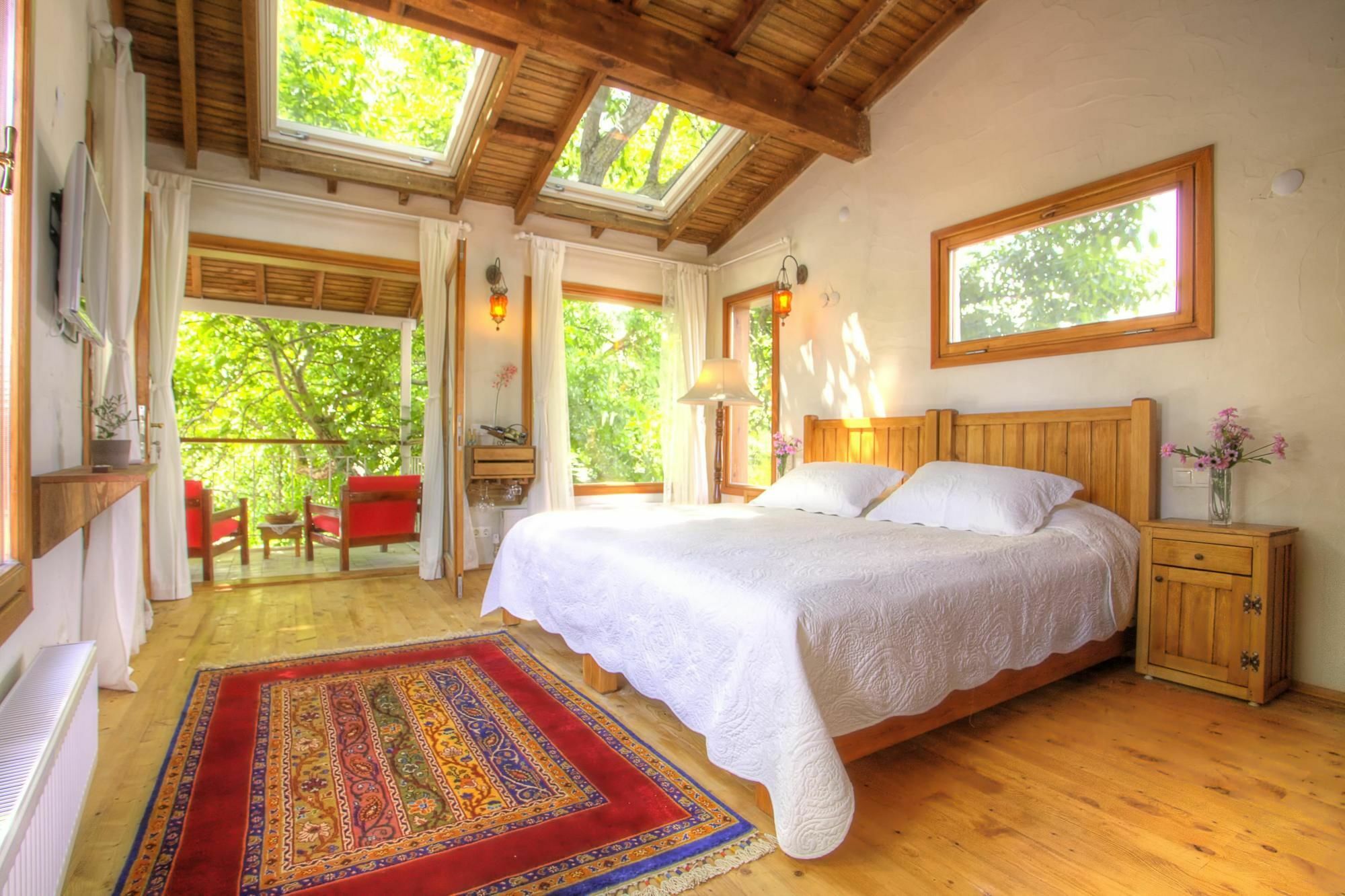 Ephesus Lodge Киразлы Экстерьер фото